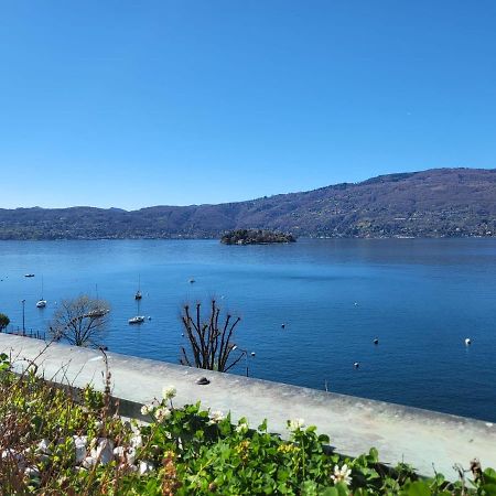 Ferienwohnung Attico Dei Castelli Verbania Exterior foto