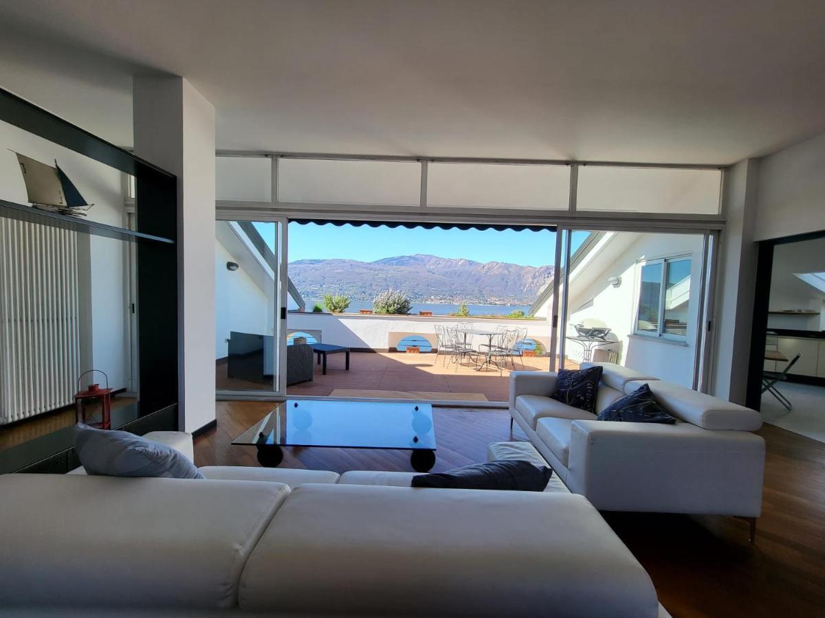 Ferienwohnung Attico Dei Castelli Verbania Exterior foto