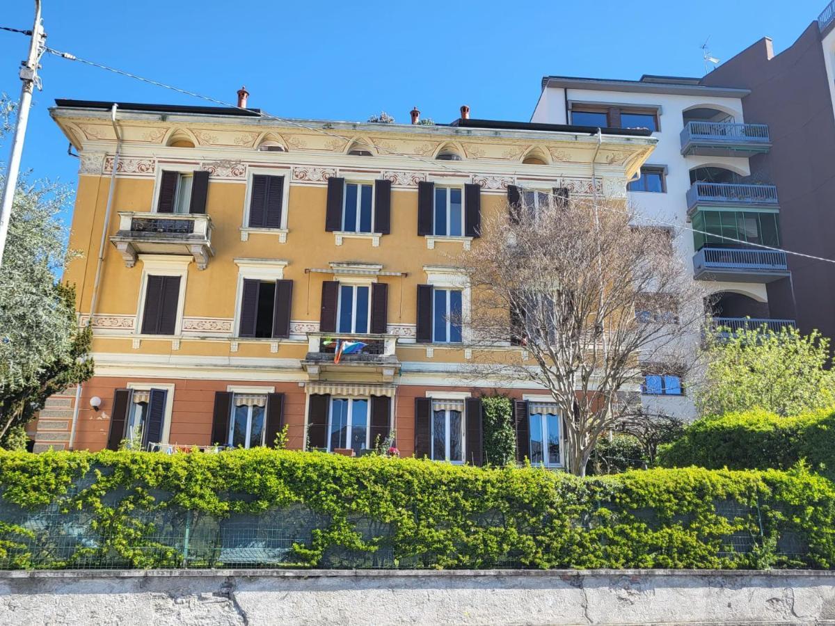 Ferienwohnung Attico Dei Castelli Verbania Exterior foto