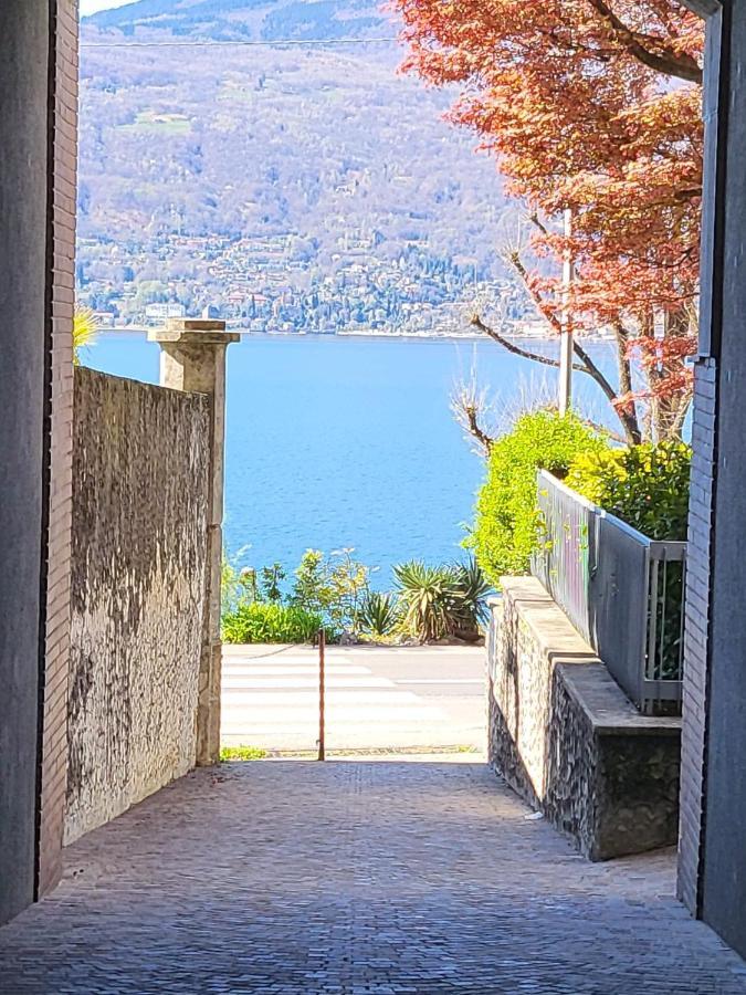 Ferienwohnung Attico Dei Castelli Verbania Exterior foto