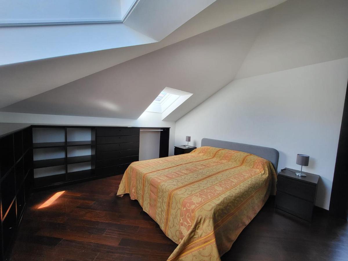 Ferienwohnung Attico Dei Castelli Verbania Exterior foto